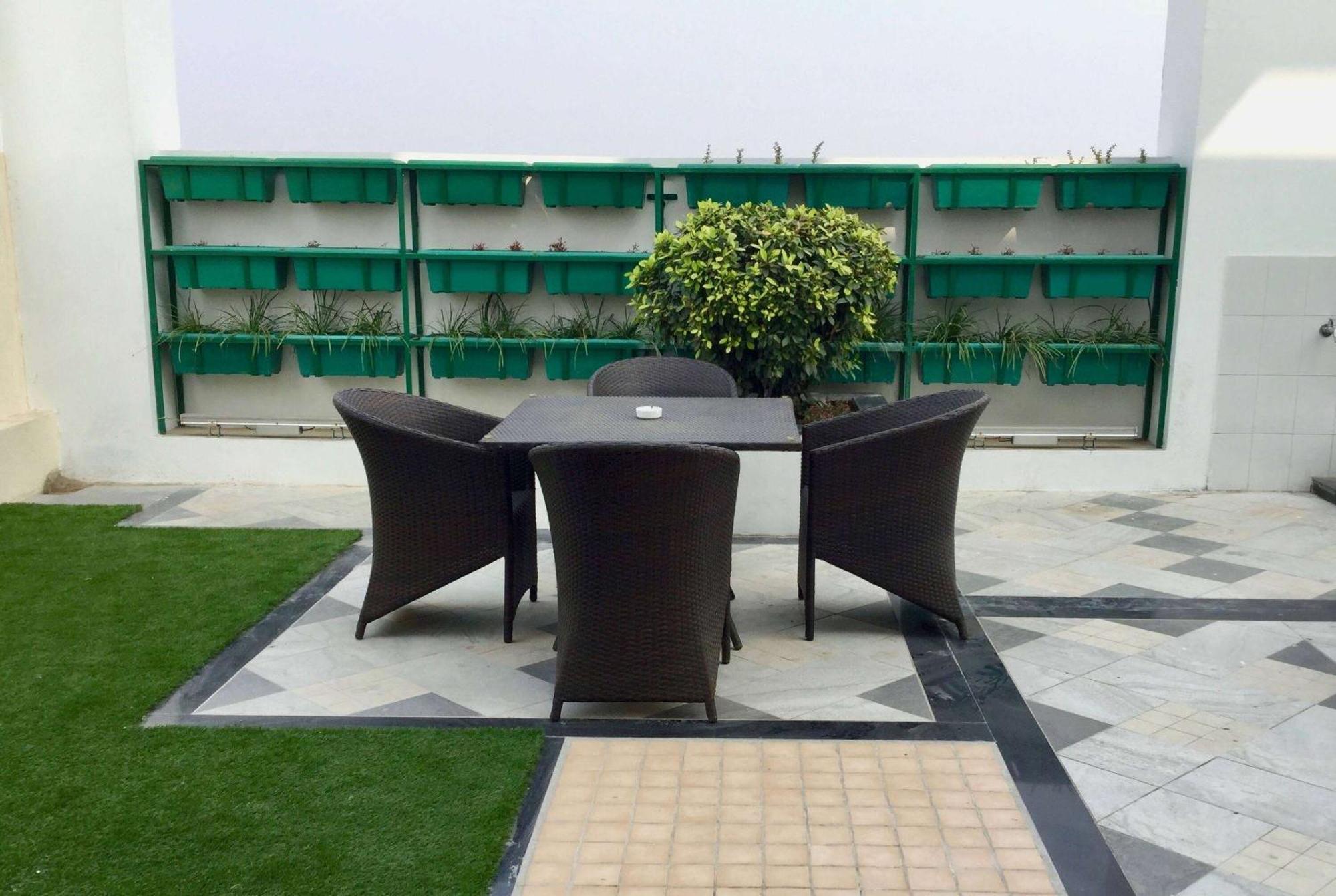 Ramada By Wyndham Ghaziabad Vasundhara Hotel Eksteriør billede