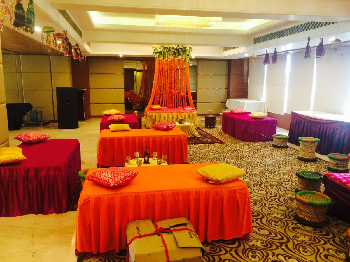 Ramada By Wyndham Ghaziabad Vasundhara Hotel Eksteriør billede