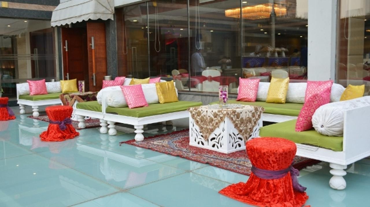 Ramada By Wyndham Ghaziabad Vasundhara Hotel Eksteriør billede