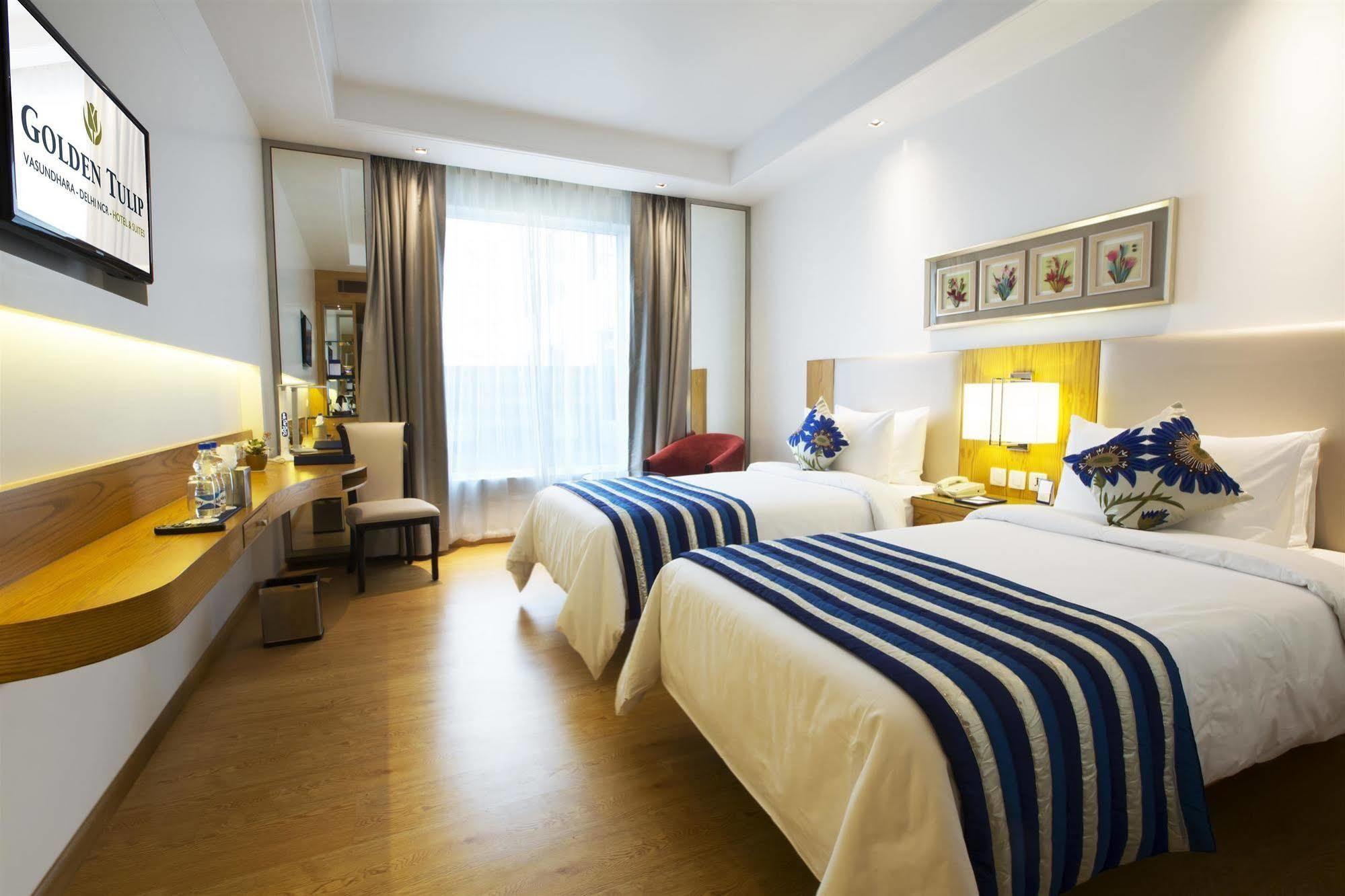 Ramada By Wyndham Ghaziabad Vasundhara Hotel Eksteriør billede